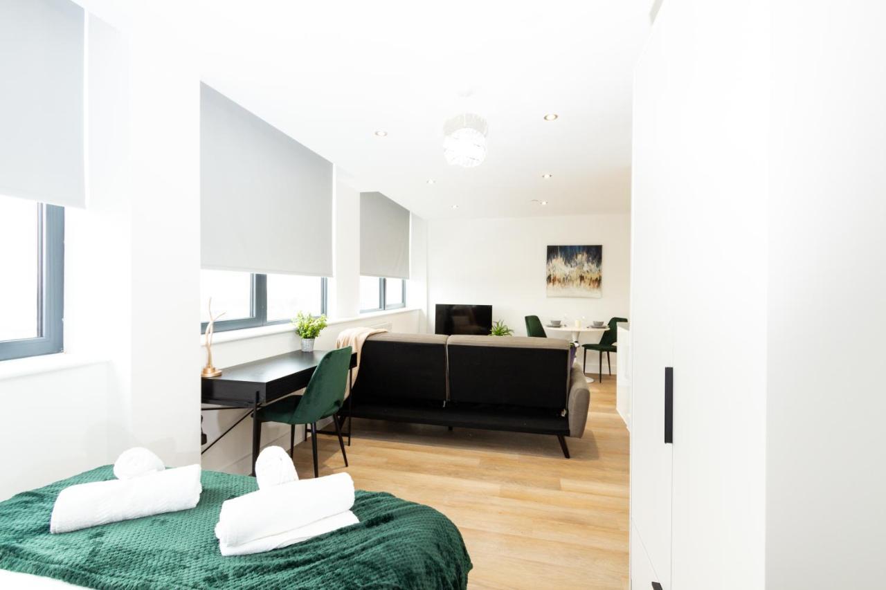 Stylish Studio Apt Overlooking Old Trafford Μάντσεστερ Εξωτερικό φωτογραφία