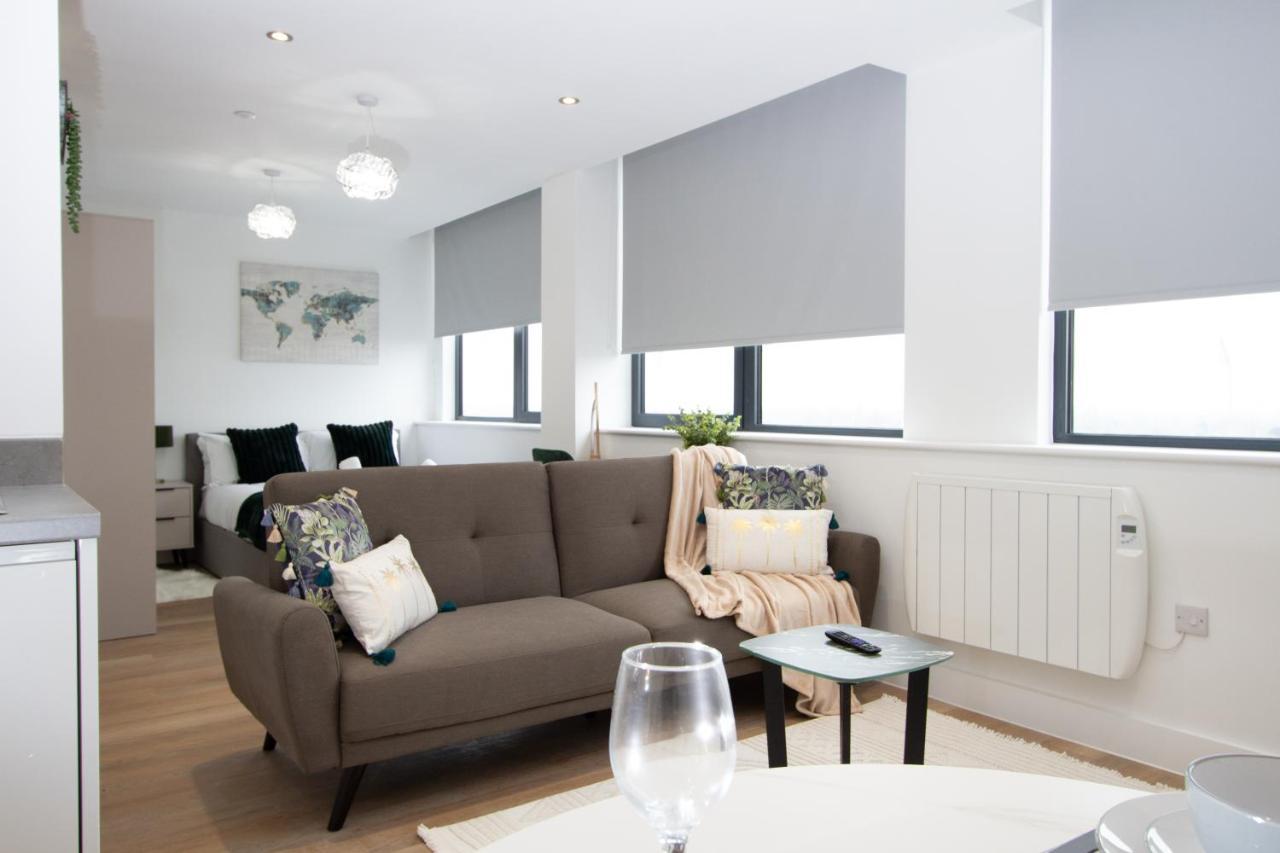 Stylish Studio Apt Overlooking Old Trafford Διαμέρισμα Μάντσεστερ Εξωτερικό φωτογραφία