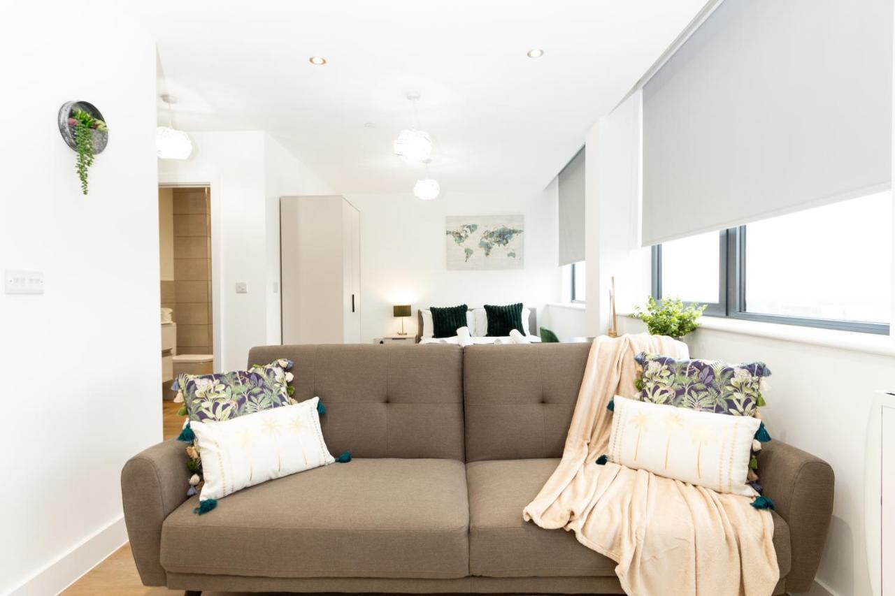 Stylish Studio Apt Overlooking Old Trafford Μάντσεστερ Εξωτερικό φωτογραφία