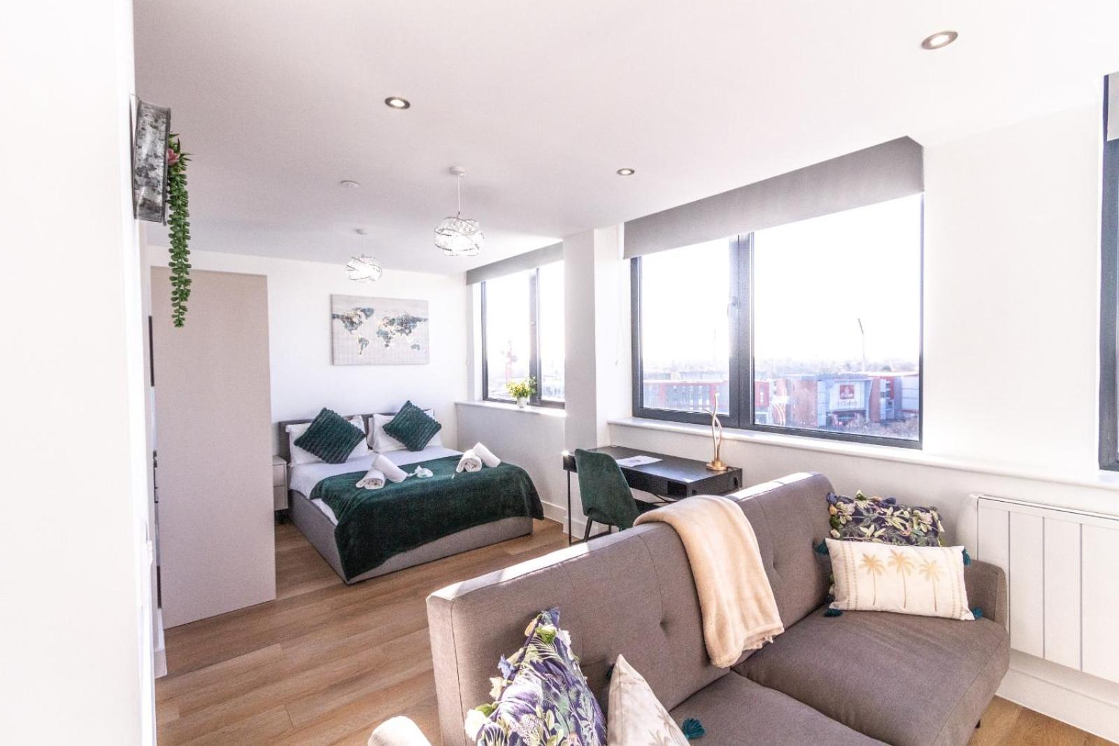 Stylish Studio Apt Overlooking Old Trafford Μάντσεστερ Εξωτερικό φωτογραφία